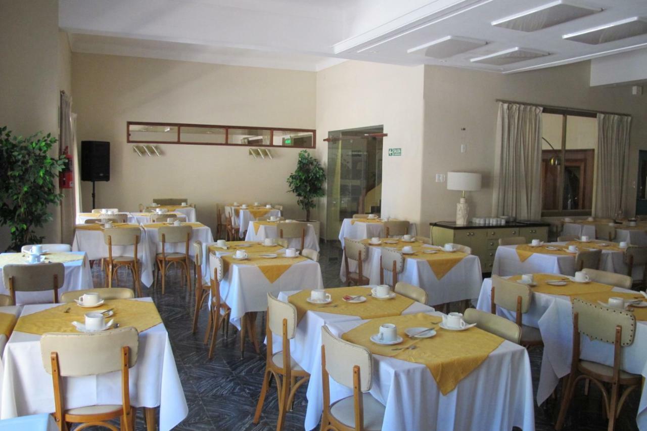 Hotel Emperador Necochea Exteriör bild